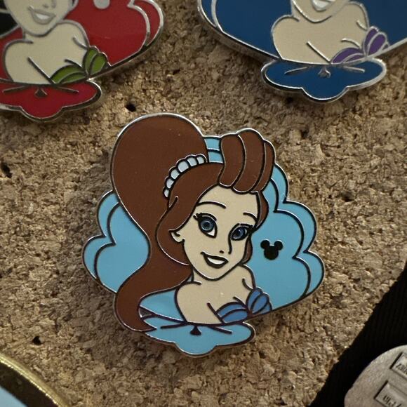 HTF LE Disney Ariels Sisters Daughters of King Triton Hidden Mickey Pin Set 2015 - Picture 5 of 6